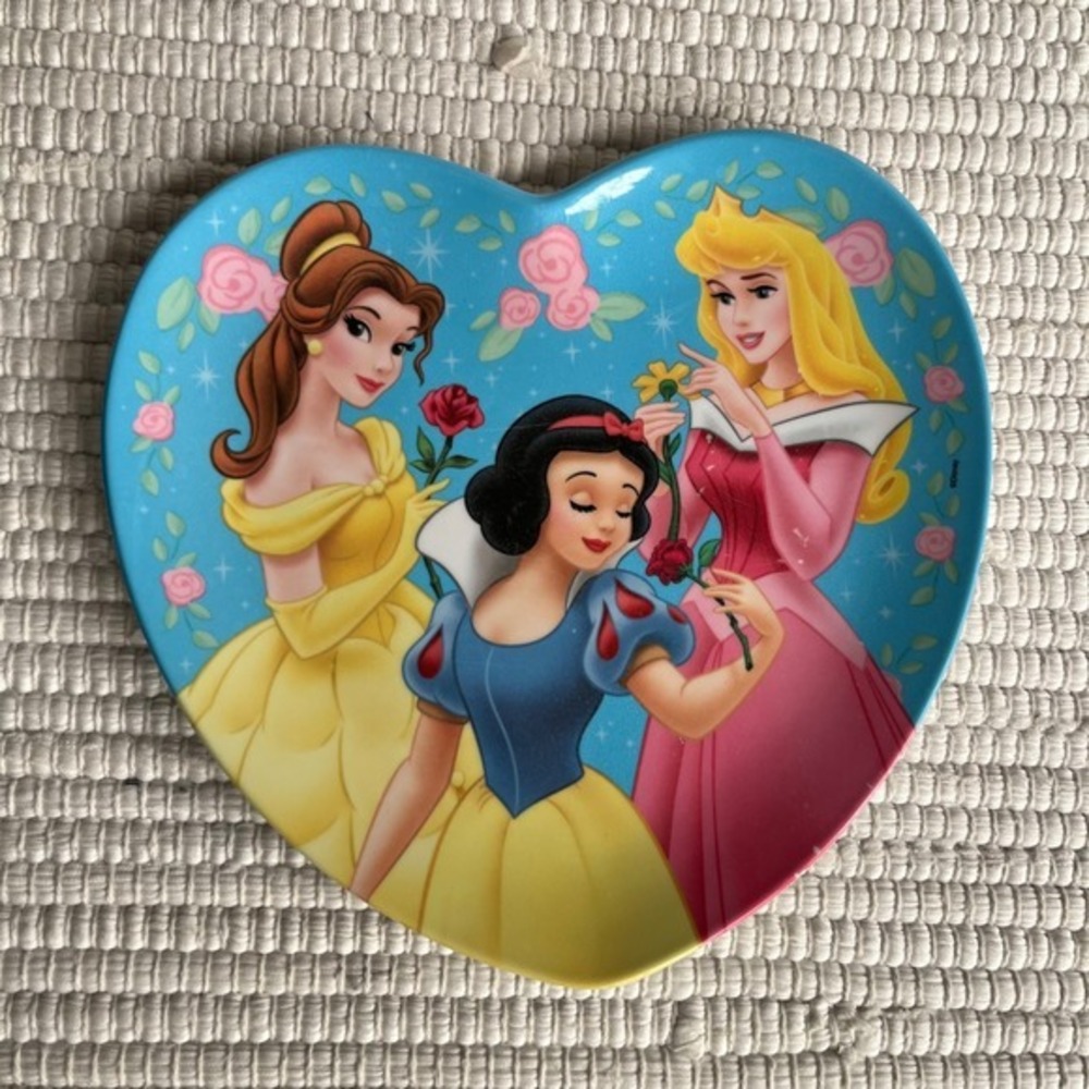 Disney Princess Heart Shaped Melamine Plate Zak Designs Belle Snow White Aurora